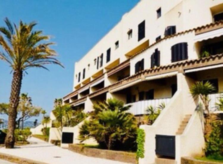 孔格林Petit Cocon Magnifique Vue Sur Marina Dans Le Golfe De Saint Tropez公寓 外观 照片