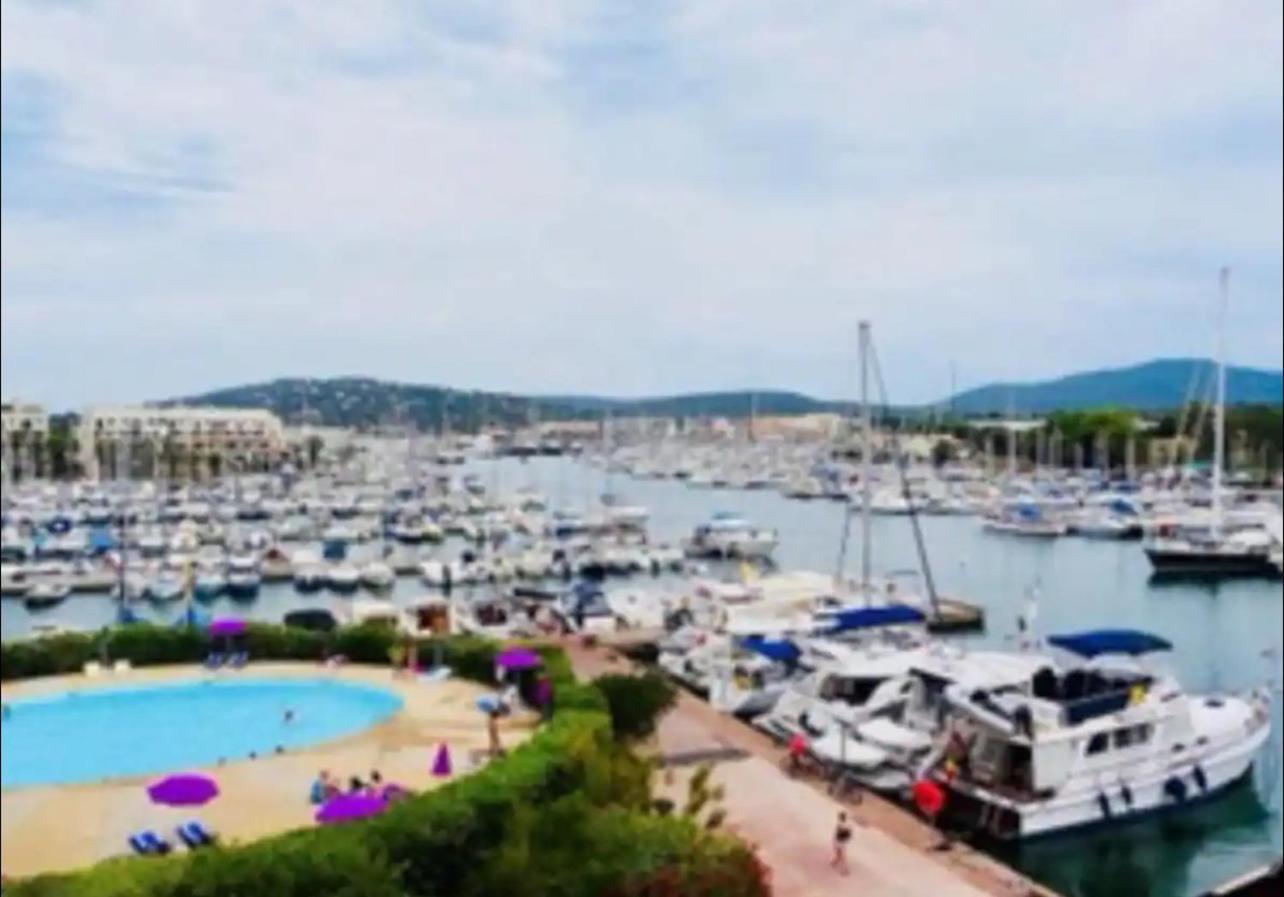 孔格林Petit Cocon Magnifique Vue Sur Marina Dans Le Golfe De Saint Tropez公寓 外观 照片